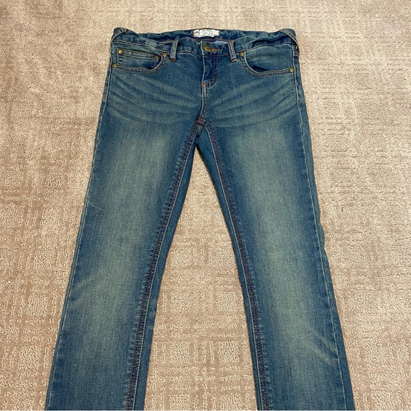 Free People Denim - {Free People} Low Rise Skinny Jeans ~ Size W29
